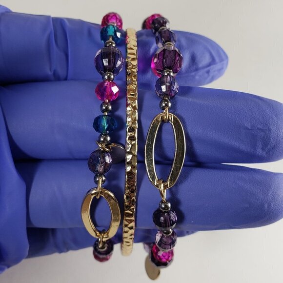 Add Some Sparkle with Set of 3 Gold Tone Multicolored Beaded Bangle Bracelets - Picture 4 of 6